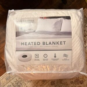 NWOT Berkshire Blanket & Home Co Heated Blanket